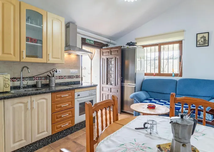 Awesome Home In Sedella